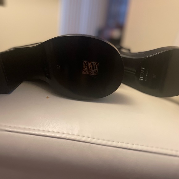 Versace boots - Picture 4 of 4